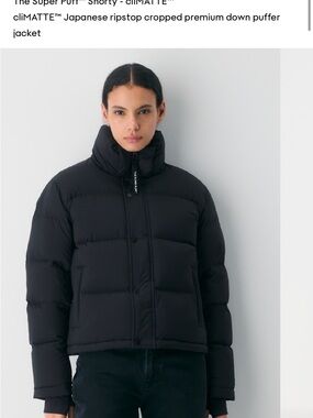 Aritzia Super Puff Shorty Cropped Puffer Jacket - Black